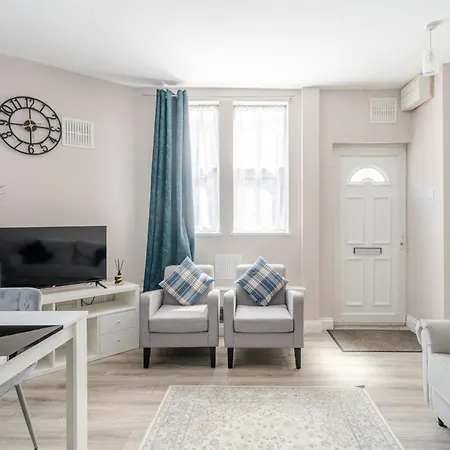 Apartment Perfect 1 Bedroom In Whitehall,